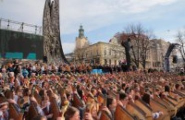 Во Львове 400 бандуристов установили рекорд