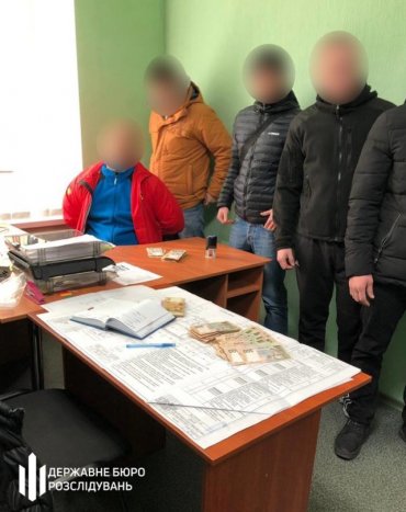 На взятке в 280 тысяч гривен попался сотрудник ГСЧС Запорожской области