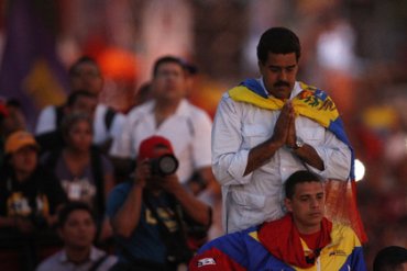 Мадуро призвал молиться, чтобы в Венесуэле включили электричество