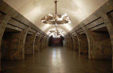 В метро Киева на платформе умер мужчина