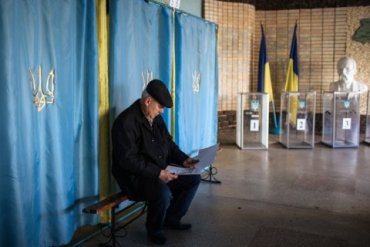 Сегодня в Украине запрещена предвыборная агитация