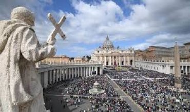 Ватикан отпустит грехи заразившимся коронавирусом