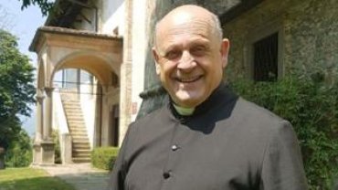 В Италии от коронавируса умер священник, который отдал свой респиратор пациенту