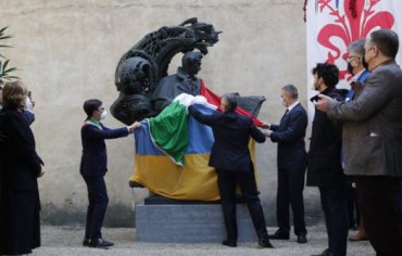 Мэр Киева открыл памятник Тарасу Шевченко во Флоренции