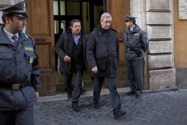 Главу клиники Ватикана арестовали за хищение 4 миллионов евро
