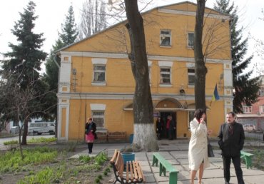 Московский патриархат отбирает помещение у скорой помощи