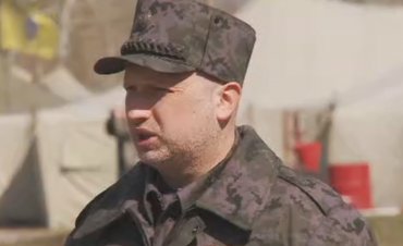 Турчинов подписал указ о начале военной операции на востоке Украины