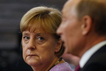 Путин и Меркель разошлись во взглядах на Украину