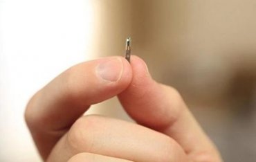 В США начали вживлять под кожу электронные чипы