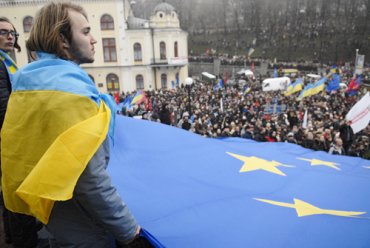 Более половины украинцев за вступление в ЕС, – опрос