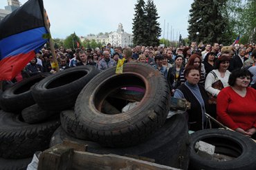 Почему Ахметов не может разогнать пророссийских активистов в Донецке