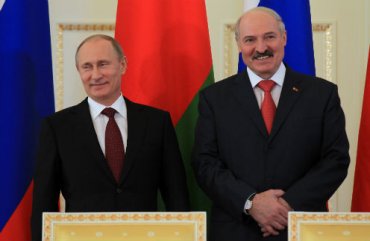 Как Лукашенко пытается спастись от Путина