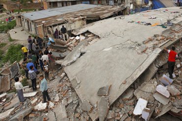 Число жертв землетрясения в Непале может достичь 8000 человек