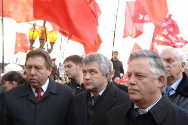 1 мая Симоненко таки выведет коммунистов на улицы Киева