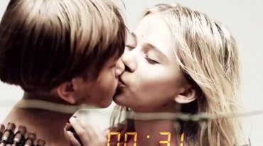 Российский клип с целующимися голыми детьми взорвал интернет