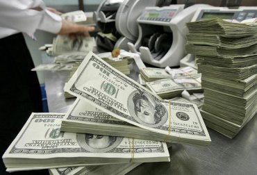 Почему падает доллар и что будет дальше