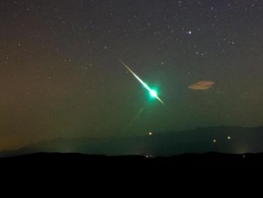 В Крыму видели падение необычного метеорита