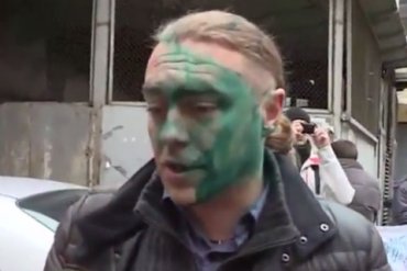 В Киевсовете депутата от «Свободы» облили фекалиями