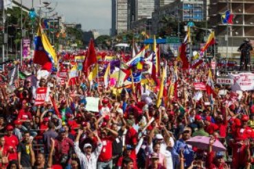 В Венесуэле готовят референдум об отставке Мадуро