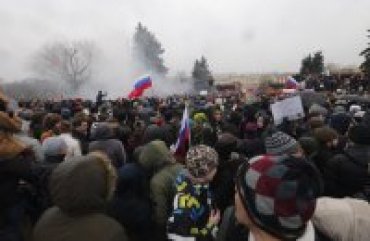 Власти России собирают по всей стране митинги против терроризма