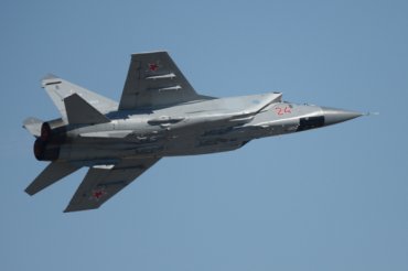 Вылетевший на «охоту» за крылатыми ракетами новейший истребитель Миг-31 рухнул в Забайкалье