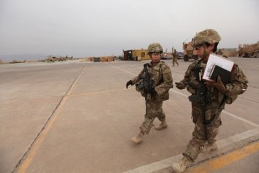 Трамп разрешил Пентагону направить больше войск в Ирак и Сирию