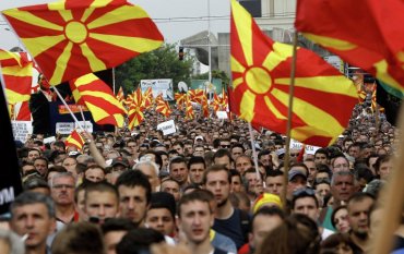 Переворот в Македонии: украинский сценарий с российским следом