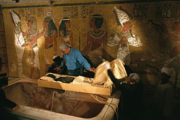 В гробнице Тутанхамона обнаружили странную субстанцию