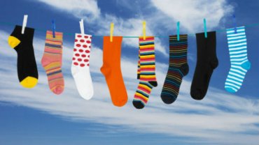 Все черного цвета: Нацбанк Украины покупает 604 пары летних носков и 302 пары зимних носков