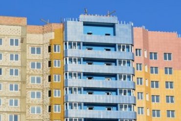 Дома в законе: украинцам позволили оформить дома и дачи, построенные без разрешения