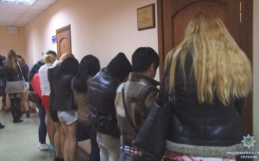 В Одессе задержали 13 проституток