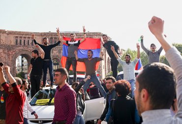 Россия призвала лидеров протестов в Армении к порядку