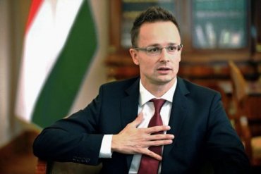 Глава МИД Венгрии опроверг конфликт с Украиной по заказу Кремля