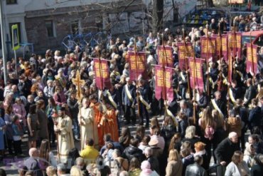 Львовяне провели крестный ход в память о митрополите Шептицком