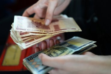Россия даст Белоруссии кредит для погашения долга