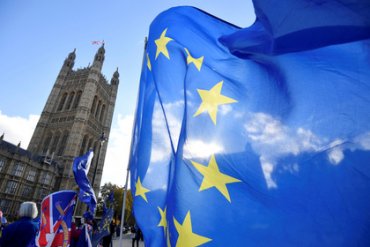 Евросоюз продлит отсрочку по Brexit на год