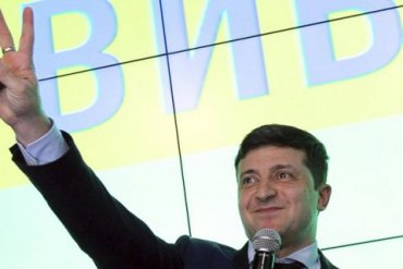 Зеленский позвал Порошенко провести дебаты на стадионе