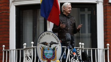 Арест Ассанжа в Британии: президент Эквадора раскрыл детали