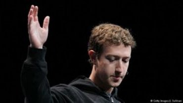 Акционеры хотят сместить Марка Цукерберга с поста главы Facebook
