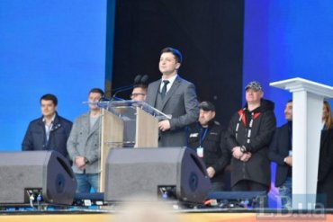 Порошенко признался, что Зеленский шокировал его во время дебатов на стадионе