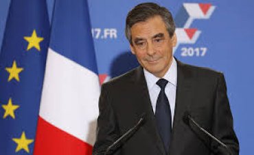 Бывшего премьера Франции судят за растрату