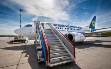 Сотни пассажиров застряли в запорожском аэропорту