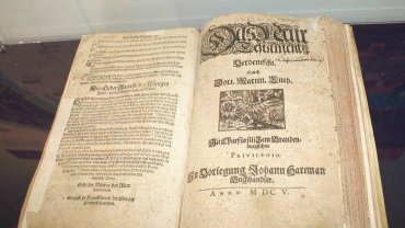В Нидерландах нашли украденную 400-летнюю Библию