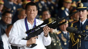 Президент Филиппин призвал стрелять в нарушителей карантина