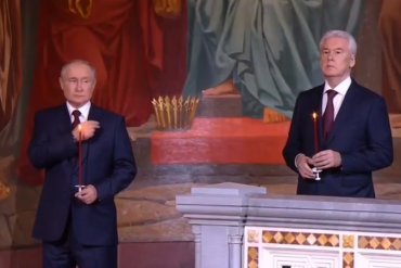 Снова хромакей: Путин загадочно исчезал и появлялся на видео Пасхального служения