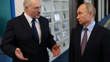 Петляет, как может: Лукашенко ведет сепаратные переговоры с Западом