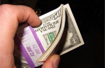 НБУ упрощает правила обмена валюты на время Евро-2012