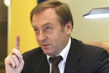 Азаров предложил президенту уволить Лавриновича с поста главы Минюста