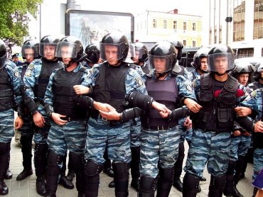 Власть показала, что не даст повторить Майдан в 2015, – политологи