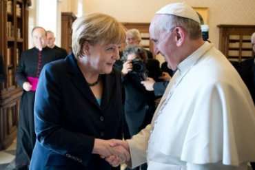 Папа Франциск принял канцлера Германии Ангелу Меркель